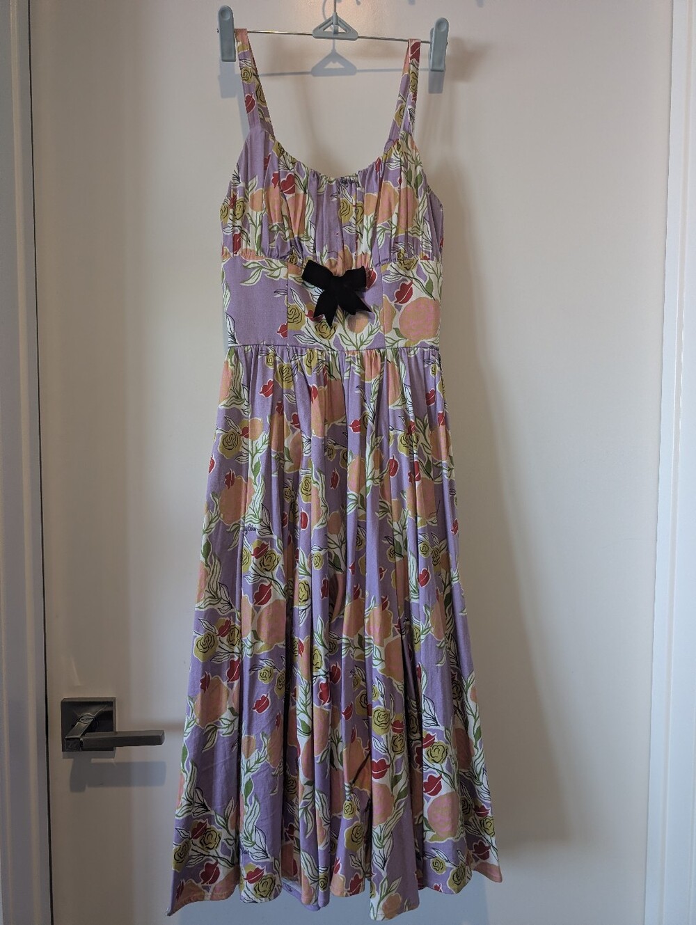 RARE! Pin-up Couture Lips & Roses Swing
